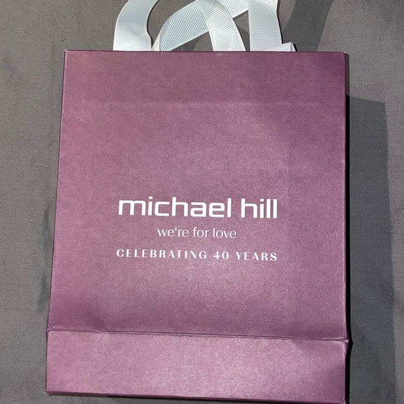 Michael Hill Jewelry Boxes and Gift Bag - Picture 2 of 11